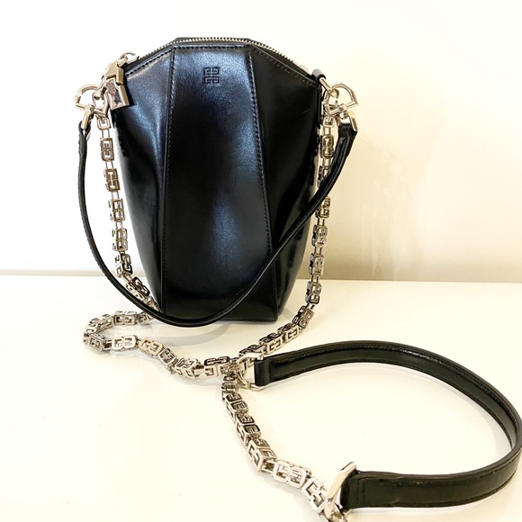 New GIVENCHY Small Bag Box Black Leather With Silver Chain Handbag - Picture 1 of 13